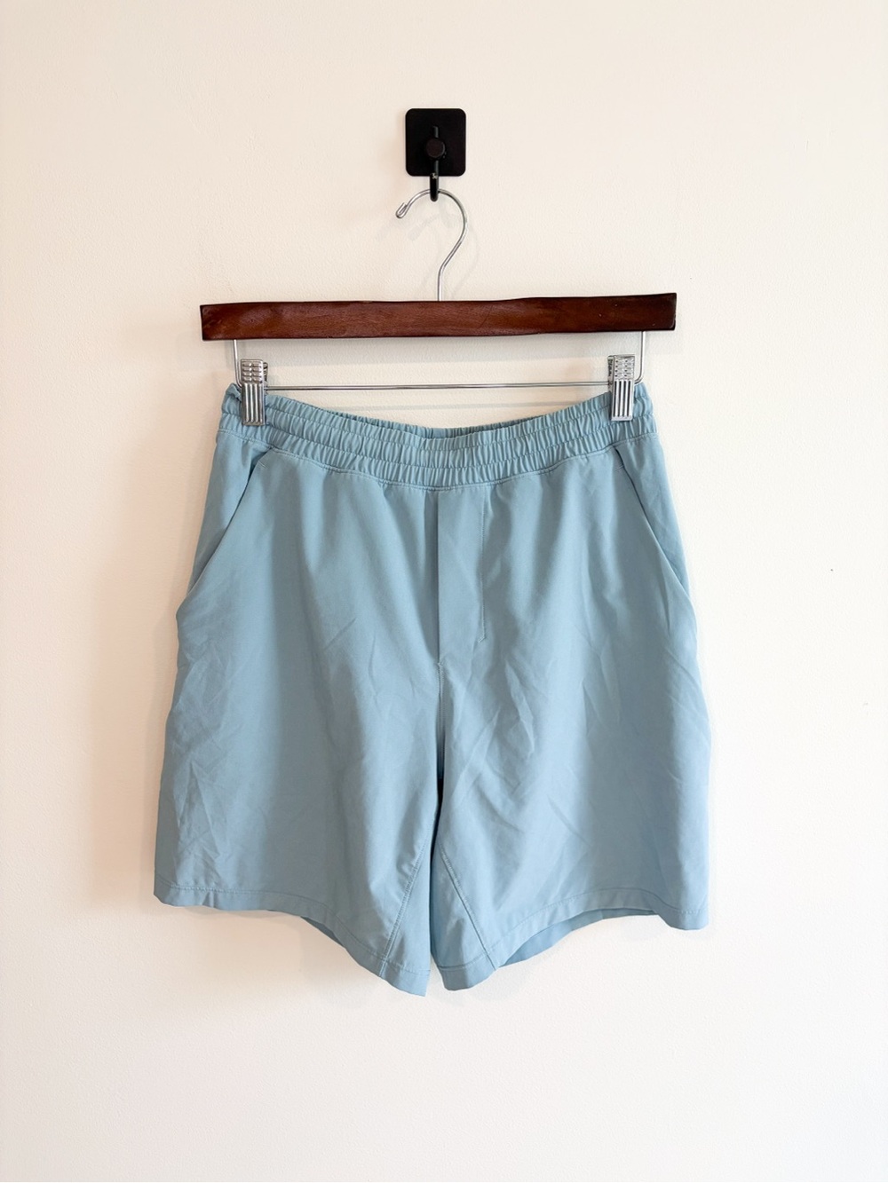 Lululemon Men's Pace Breaker Athletic Shorts Size Small